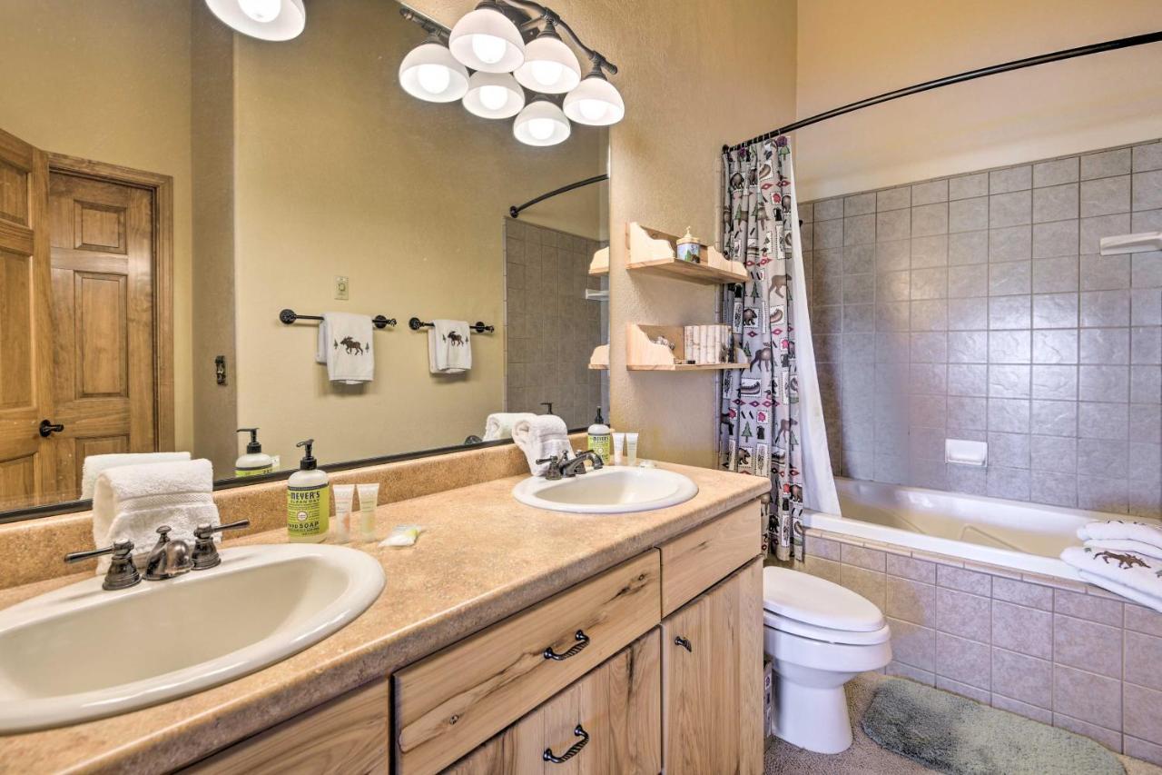 Pagosa Springs Townhome With View Hike And Fish! 외부 사진